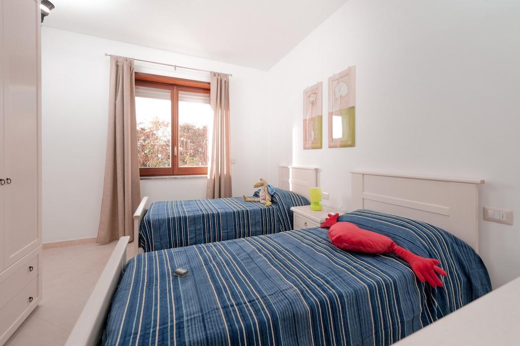 Livingapple Beach Minturno Chambre photo