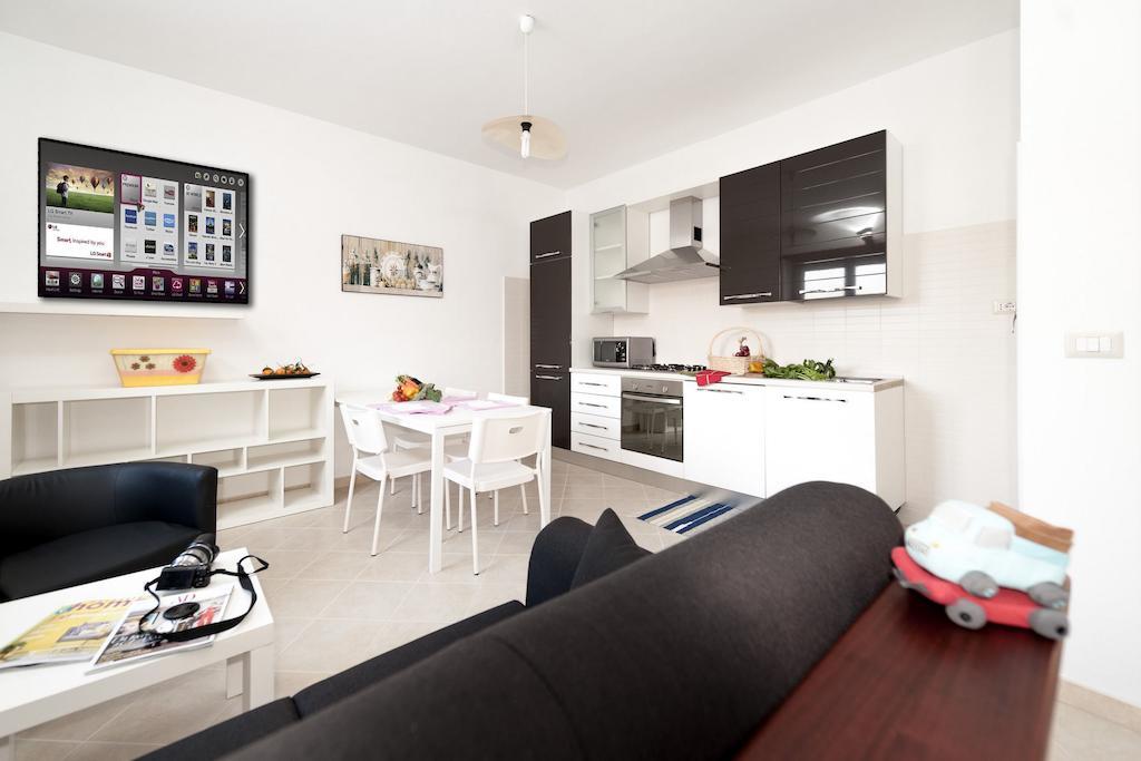 Livingapple Beach Minturno Chambre photo